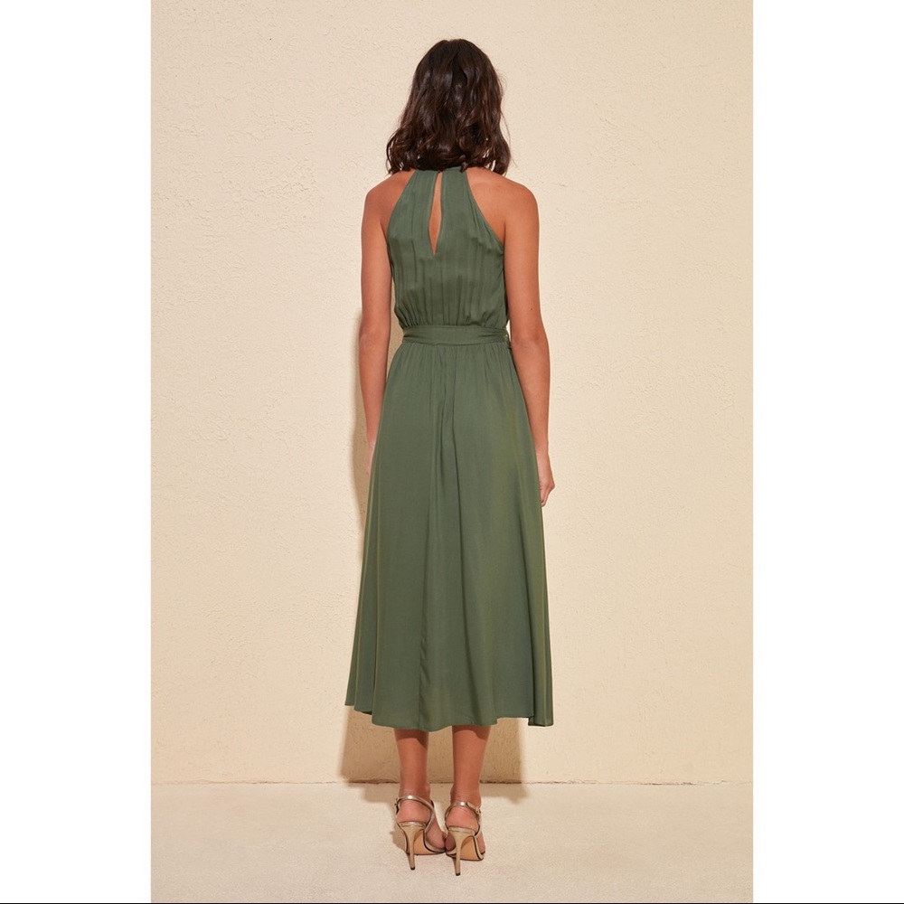 Green Halter Neck Maxi Sleevless Dress - Picture 3 of 4